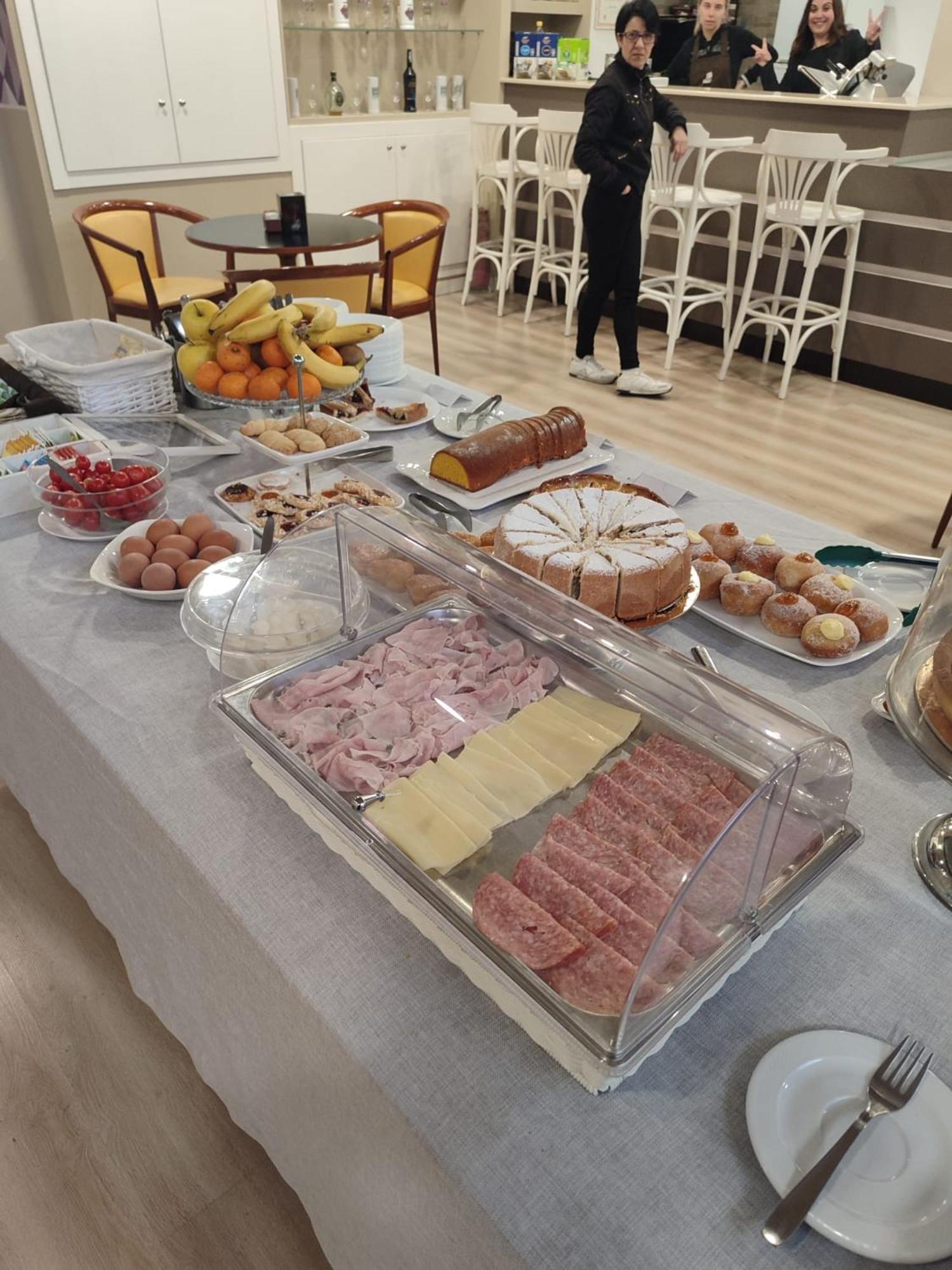 호텔 엘리트 팔레르모 외부 사진